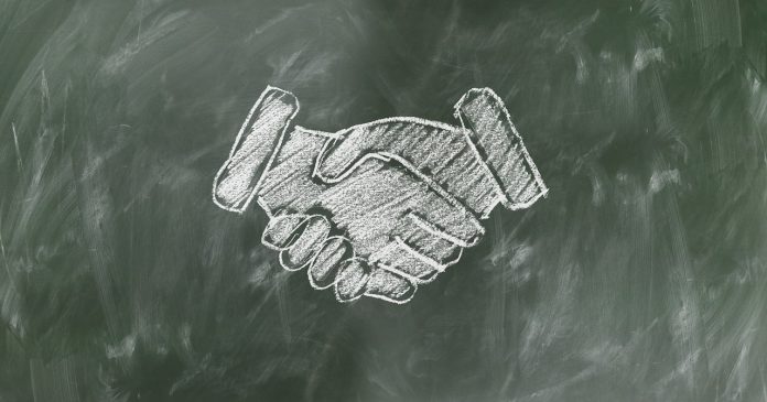 shaking-hands-2499612_1280 En Filosofía&co. queremos ir de tu mano para reflexionar sobre filosofía, cultura y pensamiento y todos los temas que te interesen. Este es tu blog, el de todos los seguidores del portal. Escríbenos a teescuchamos@gmail.com y publicaremos los mensajes y los textos que nos parezcan más interesantes para compartir con todos.