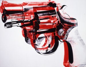 Andy Warhol: fabricar arte “Pistola”. 1981. Acrílico y serigrafía sobre lino. Collection of the Andy Warhol Museum, Pittsburg © 2017 The Andy Warhol Foundation for the Visual Arts, Inc. / VEGAP