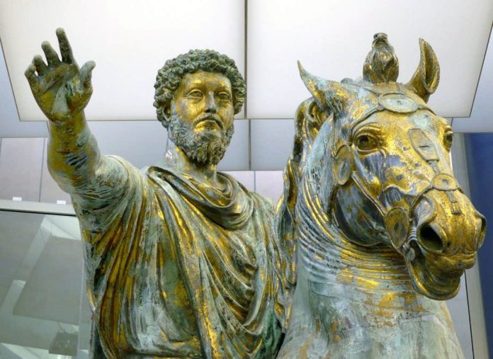 1280px-Marco_Aurelio_bronzo Marco Aurelio (121-180), emperador romano, uno de los máximos exponentes del estoicismo tardío. Imagen: estatua ecuestre de bronce de Marco Aurelio, de los Museos Capitolinos de Roma (Italia), de dominio público (Zanner), distribuida por Wikipedia.