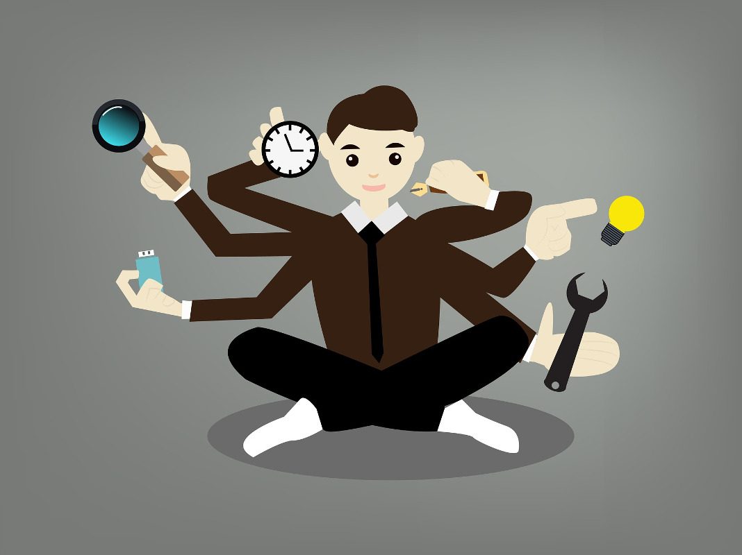 Multitarea (Imagen: SerenaWong / Pixabay/ CC0) Multitarea es la capacidad de realizar varias actividades diferentes al mismo tiempo. (Imagen: SerenaWong / Pixabay/ CC0).