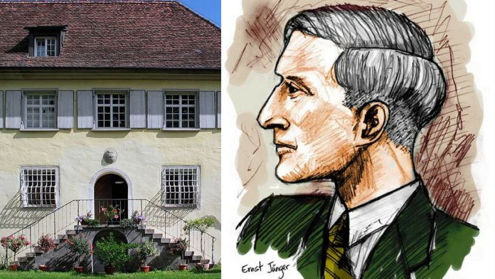 top 20officehacks A la izda., la casa de Jünger en Wilflingen (Alemania). Foto de Nicolas Guilmain distribuida por Wikimedia Commons bajo licencia CC BY-SA 3.0. Dcha., ilustración de Ernst Jünger de Ironie con licencia CC BY-SA 2.5.