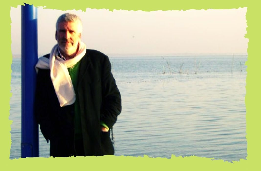 «Parece que necesitamos vernos a nosotros mismos en primera línea de avance al futuro, lo cual es una manifestación de un narcisismo altamente curiosa». Gregorio Luri. «Parece que necesitamos vernos a nosotros mismos en primera línea de avance al futuro, lo cual es una manifestación de un narcisismo altamente curiosa». Gregorio Luri.