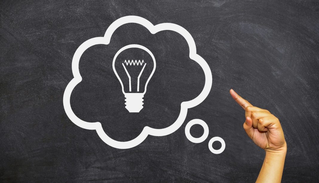 4 idea-bubble-business-creativity-black-board-1434425-pxhere.com (1) Las redes sociales e internet, debidamente aplicadas, ofrecen fantásticas oportunidades desde el punto de vista educativo.