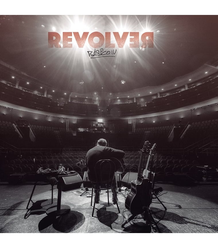 7 preguntas filosóficas a Carlos Goñi Básico IV (2019) es el último capítulo de la discografía de Revólver.