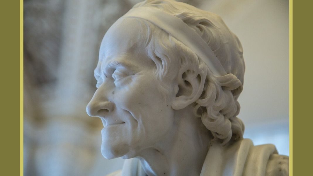 Voltaire Diseño hecho a partir de una imagen de korpiri en Pixabay de la estatua de Voltaire en el museo Hermitage de San Petersburgo (Rusia).