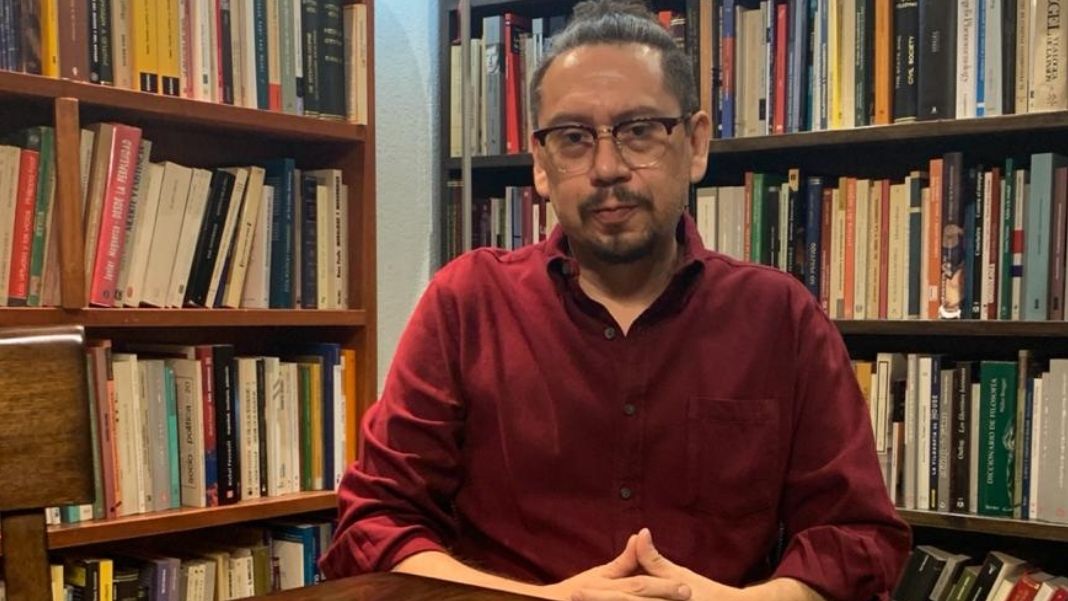 El mexicano Gerardo Ávalos, doctor en Ciencia política.