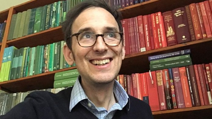 Batthyány Alexander Batthyány es director del Instituto Viktor Frankl de Viena y la máxima autoridad de la figura de este psiquiatra, filósofo y escritor austriaco.
