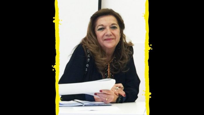 Teresa Oñate Teresa Oñate es catedrática de filosofía en la Universidad Nacional de Educación a Distancia. Estudiosa del pensamiento griego, pero también de Heidegger, propone una ontología estética del tiempo y el espacio.